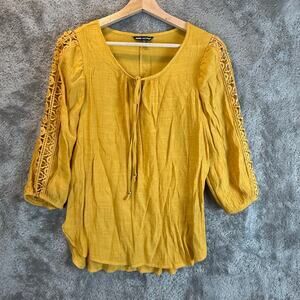 Unique Spectrum Mustard Yellow Boho Peasant Top Blouse M Crepe Crochet